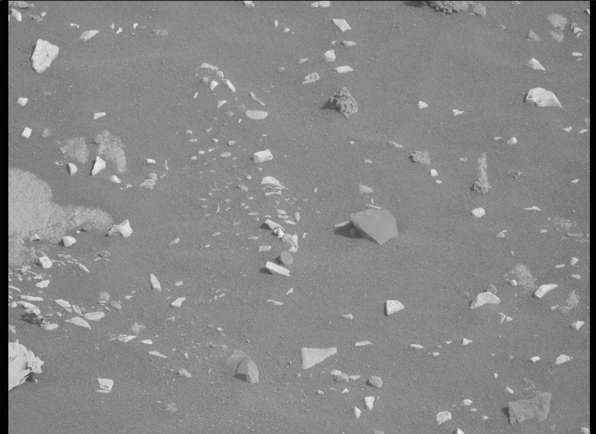 This image was taken by MCZ_LEFT onboard NASA's Mars rover Perseverance on Sol 467