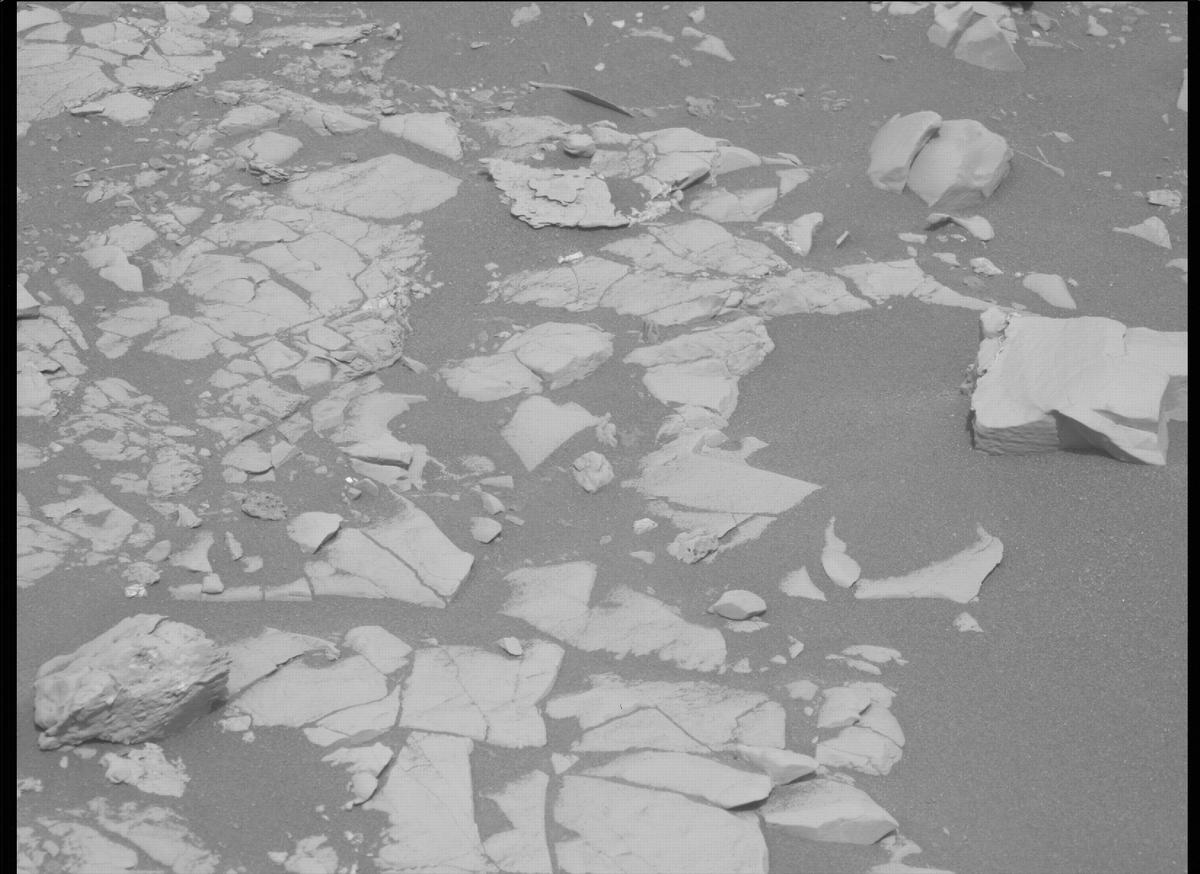 This image was taken by MCZ_LEFT onboard NASA's Mars rover Perseverance on Sol 467