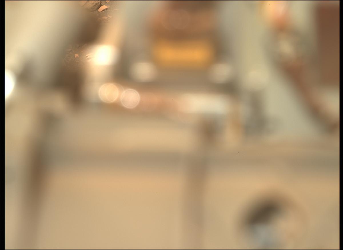 This image was taken by MCZ_RIGHT onboard NASA's Mars rover Perseverance on Sol 467