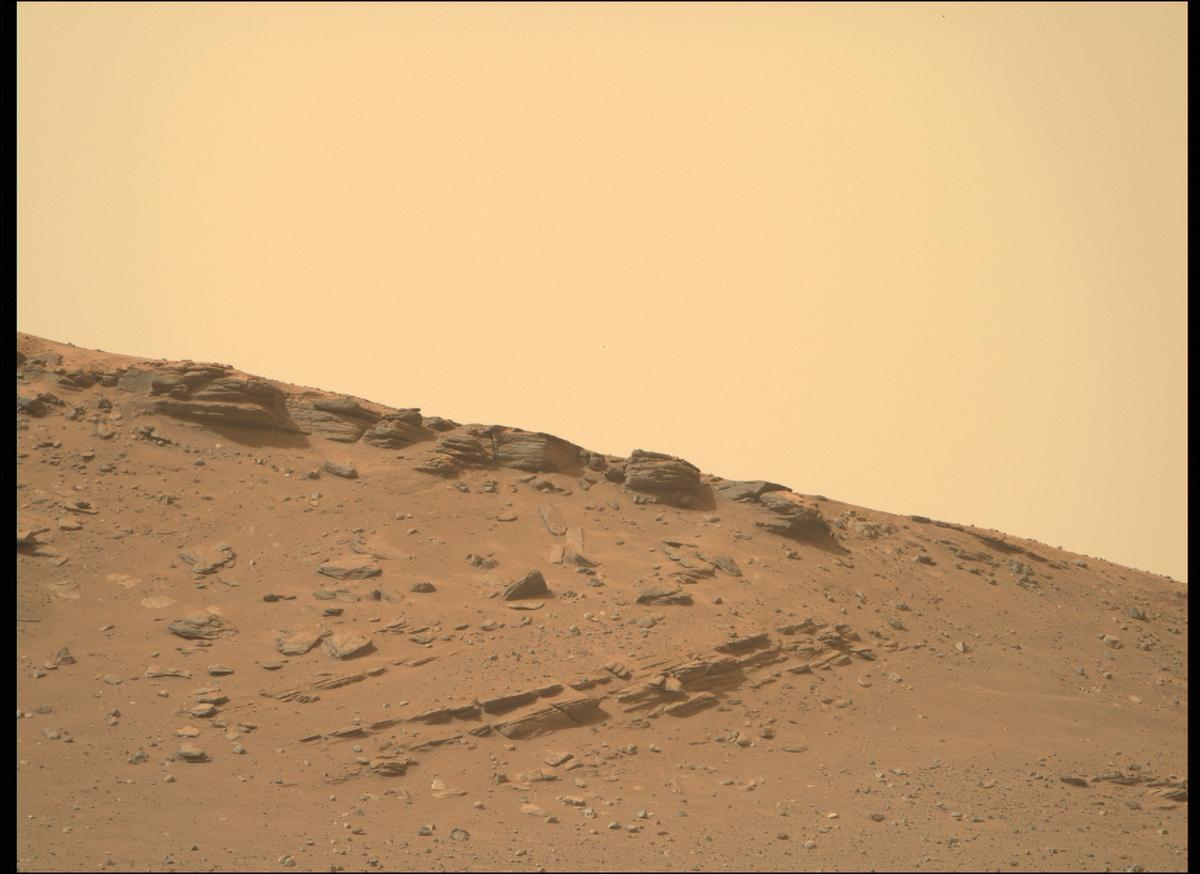 This image was taken by MCZ_RIGHT onboard NASA's Mars rover Perseverance on Sol 467