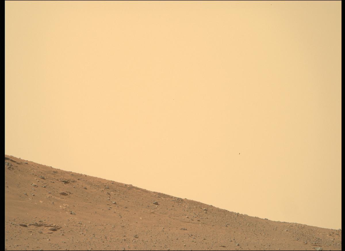 This image was taken by MCZ_RIGHT onboard NASA's Mars rover Perseverance on Sol 467
