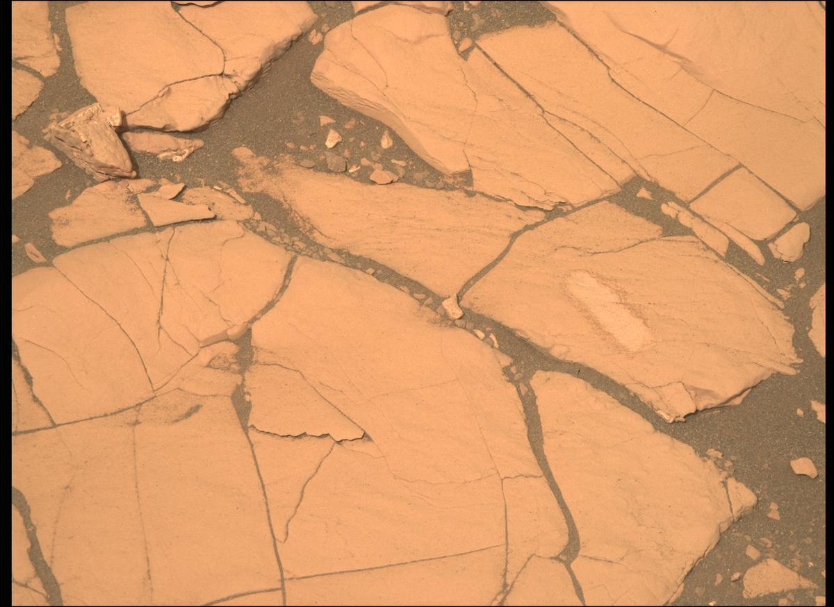 This image was taken by MCZ_RIGHT onboard NASA's Mars rover Perseverance on Sol 467
