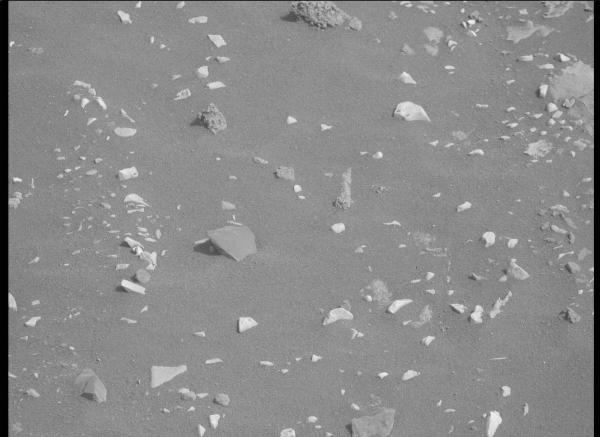 This image was taken by MCZ_RIGHT onboard NASA's Mars rover Perseverance on Sol 467