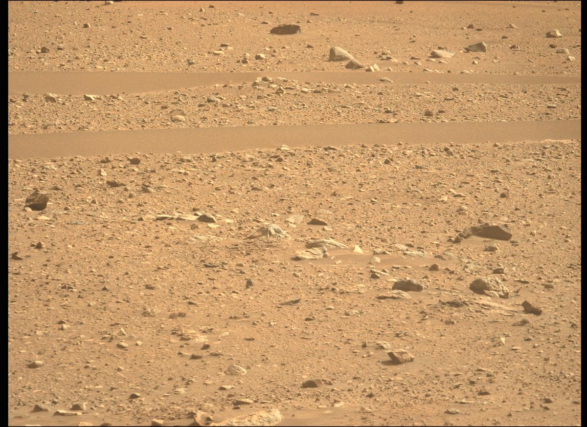 This image was taken by MCZ_LEFT onboard NASA's Mars rover Perseverance on Sol 470