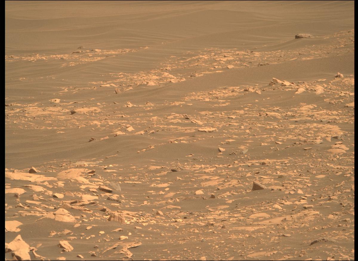 This image was taken by MCZ_RIGHT onboard NASA's Mars rover Perseverance on Sol 470