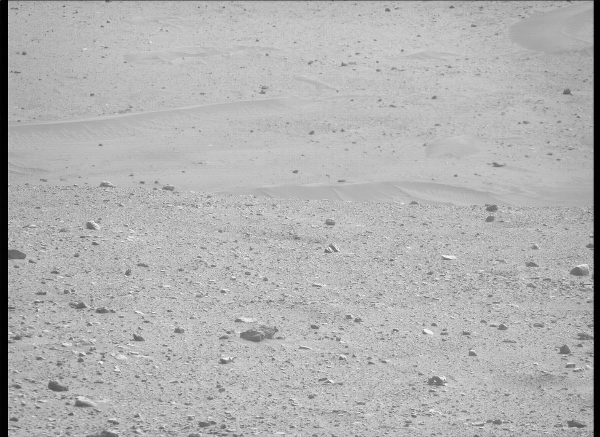 This image was taken by MCZ_RIGHT onboard NASA's Mars rover Perseverance on Sol 470