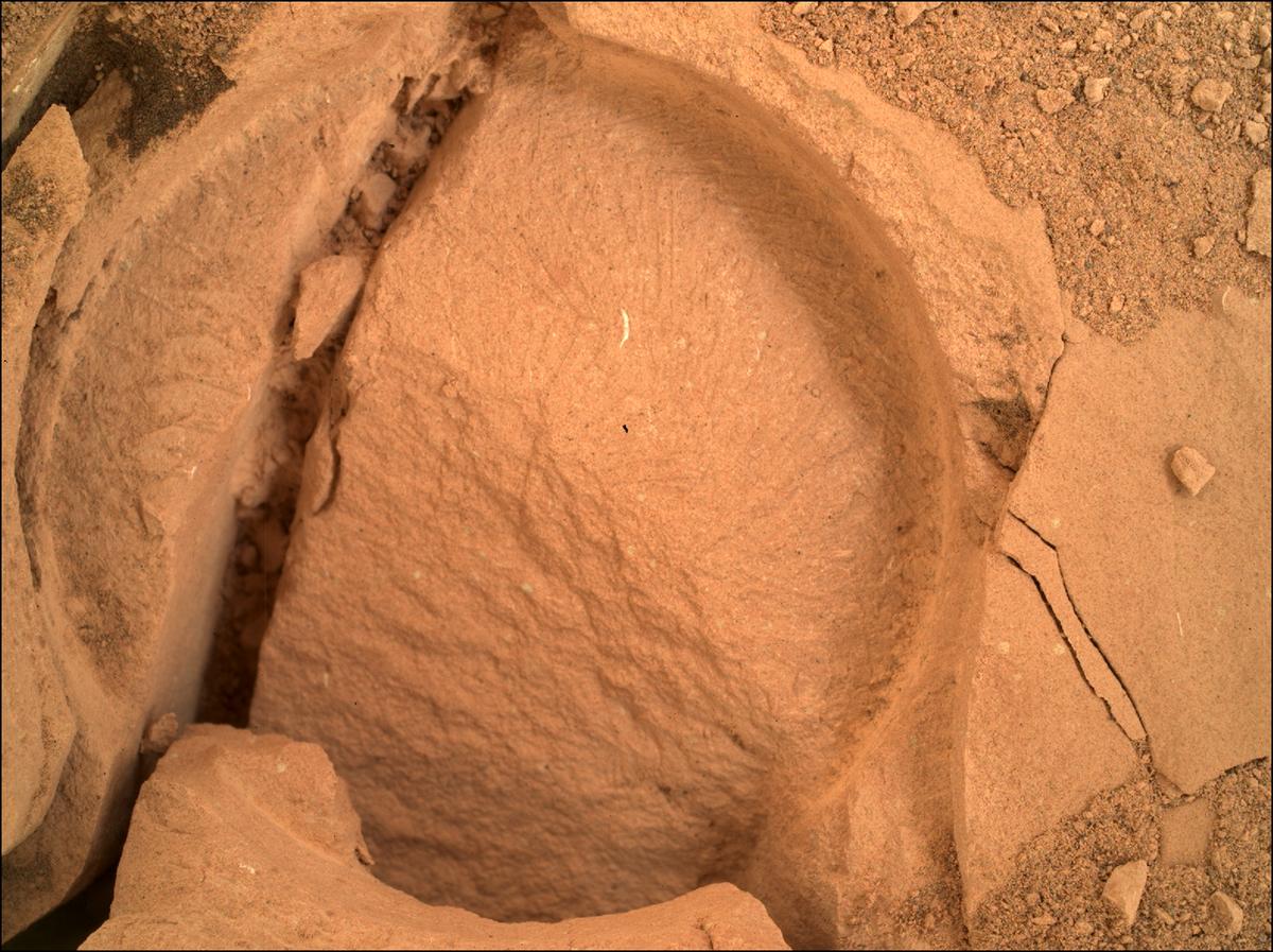 This image was taken by SHERLOC_WATSON onboard NASA's Mars rover Perseverance on Sol 471