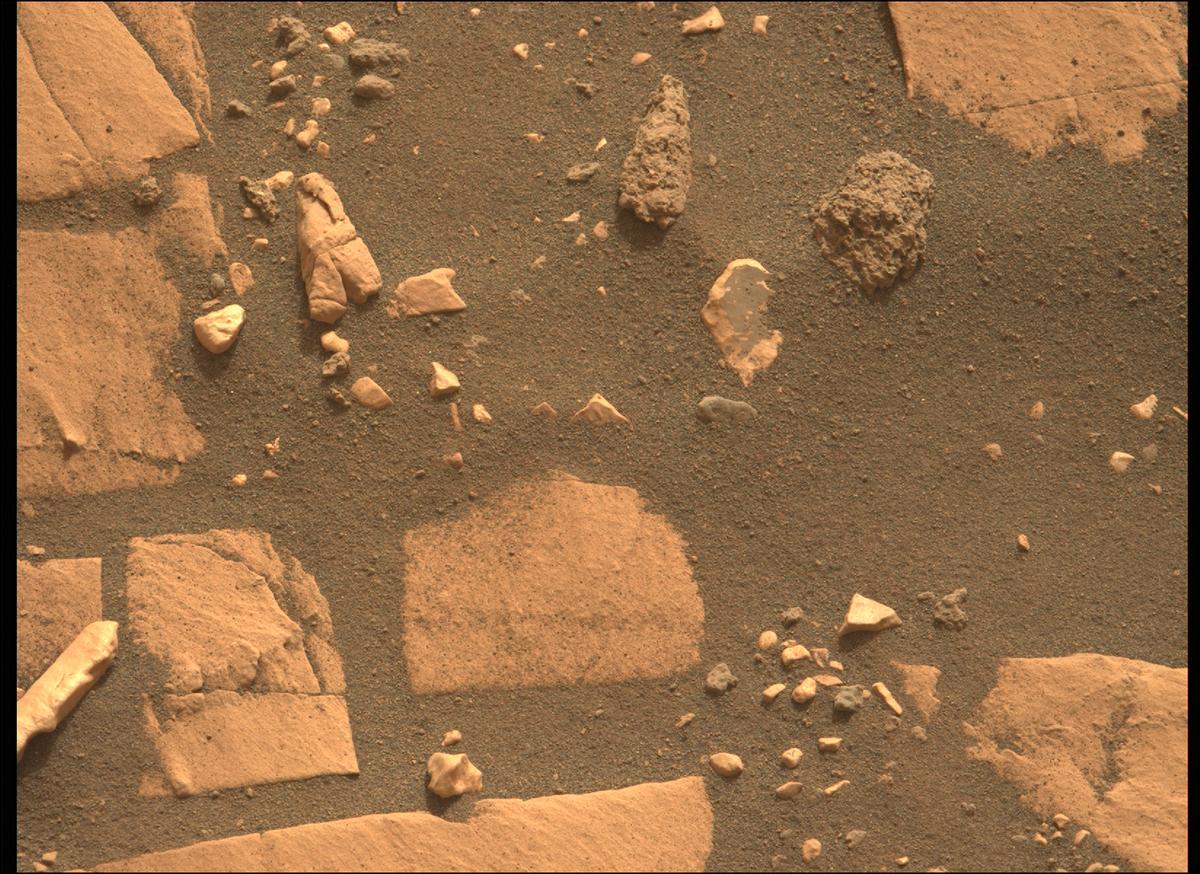 This image was taken by MCZ_LEFT onboard NASA's Mars rover Perseverance on Sol 471