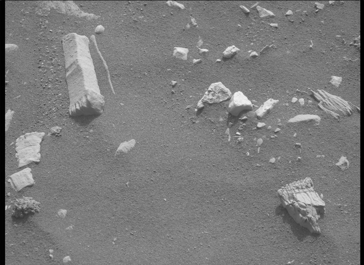 This image was taken by MCZ_LEFT onboard NASA's Mars rover Perseverance on Sol 471