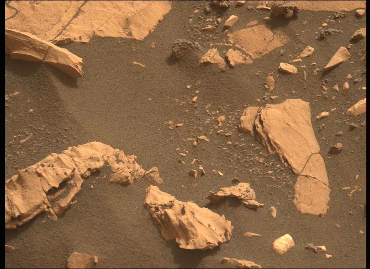 This image was taken by MCZ_LEFT onboard NASA's Mars rover Perseverance on Sol 471