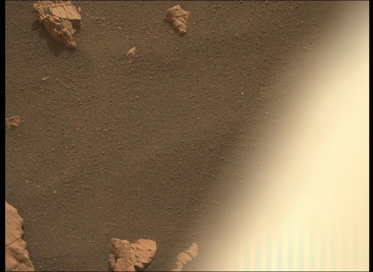 This image was taken by MCZ_RIGHT onboard NASA's Mars rover Perseverance on Sol 471