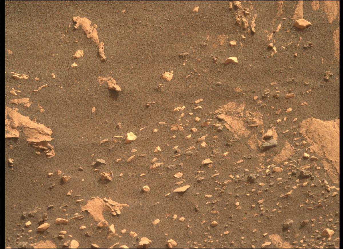 This image was taken by MCZ_RIGHT onboard NASA's Mars rover Perseverance on Sol 471