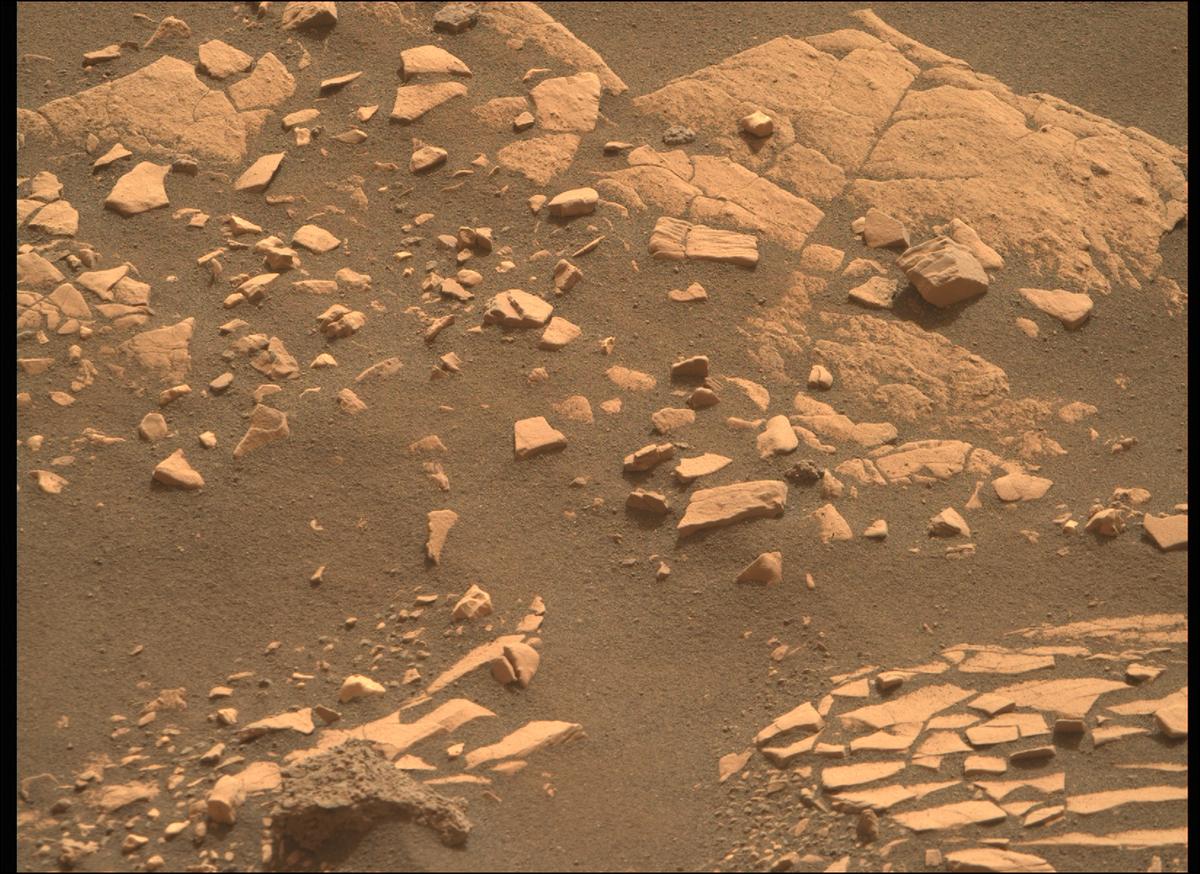 This image was taken by MCZ_RIGHT onboard NASA's Mars rover Perseverance on Sol 471