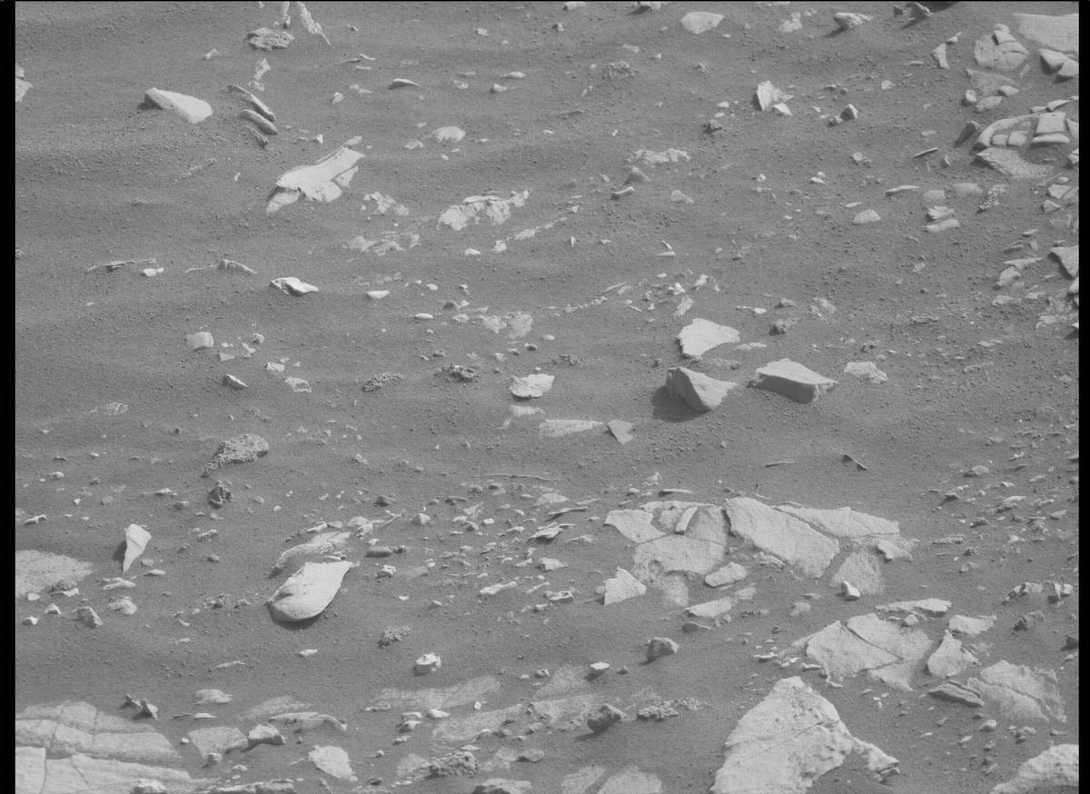 This image was taken by MCZ_RIGHT onboard NASA's Mars rover Perseverance on Sol 471