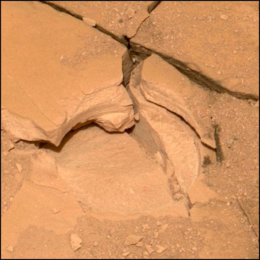 This image was taken by MCZ_LEFT onboard NASA's Mars rover Perseverance on Sol 472