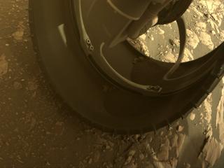 View image taken on Mars, Mars Perseverance Sol 474: Front Right Hazard Avoidance Camera (Hazcam)