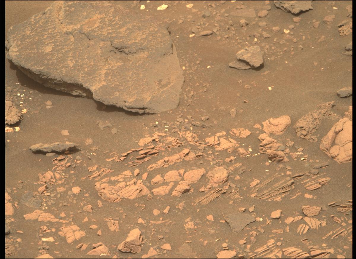 This image was taken by MCZ_RIGHT onboard NASA's Mars rover Perseverance on Sol 474