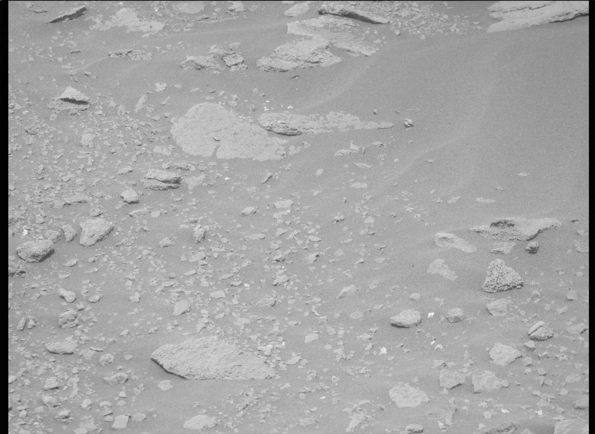 This image was taken by MCZ_RIGHT onboard NASA's Mars rover Perseverance on Sol 474