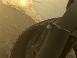 View image taken on Mars, Mars Perseverance Sol 477: Front Right Hazard Avoidance Camera (Hazcam)