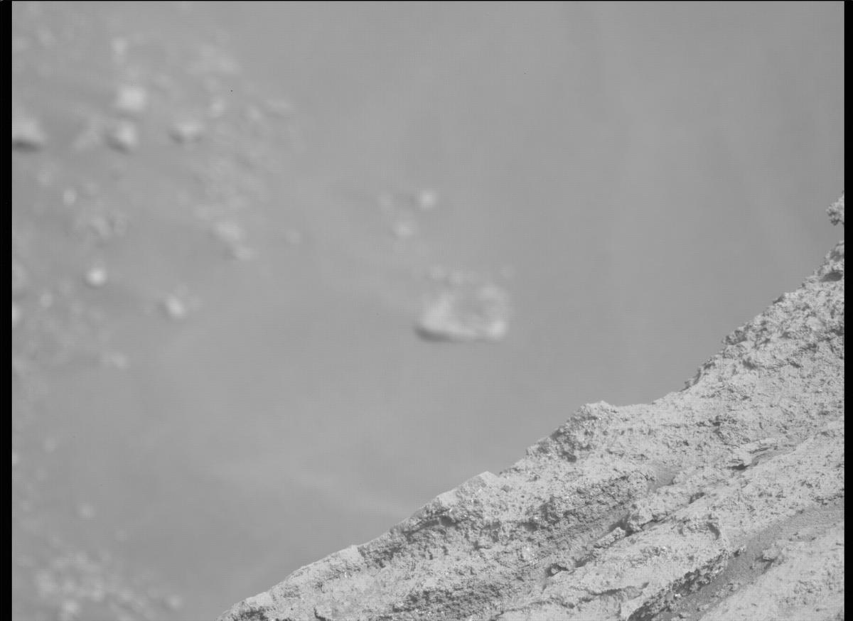 This image was taken by MCZ_LEFT onboard NASA's Mars rover Perseverance on Sol 477