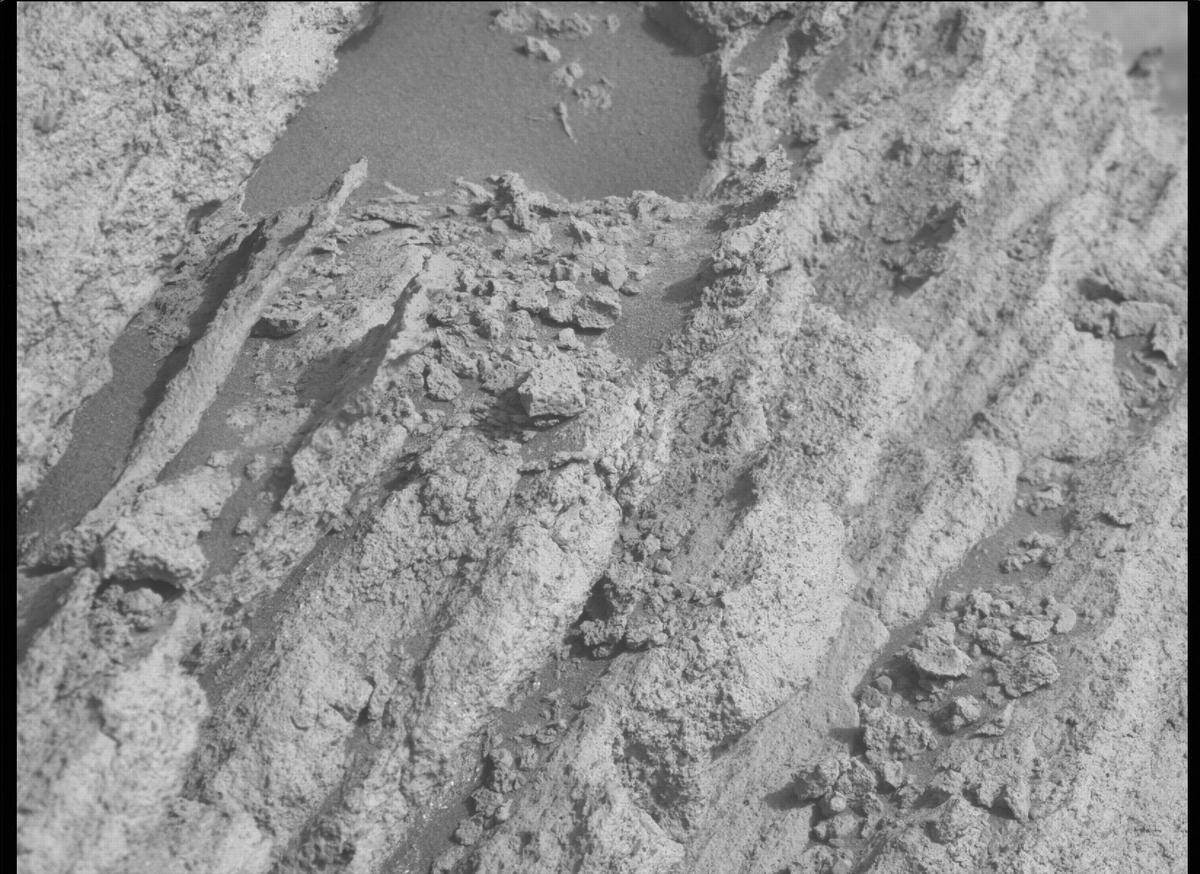 This image was taken by MCZ_LEFT onboard NASA's Mars rover Perseverance on Sol 477