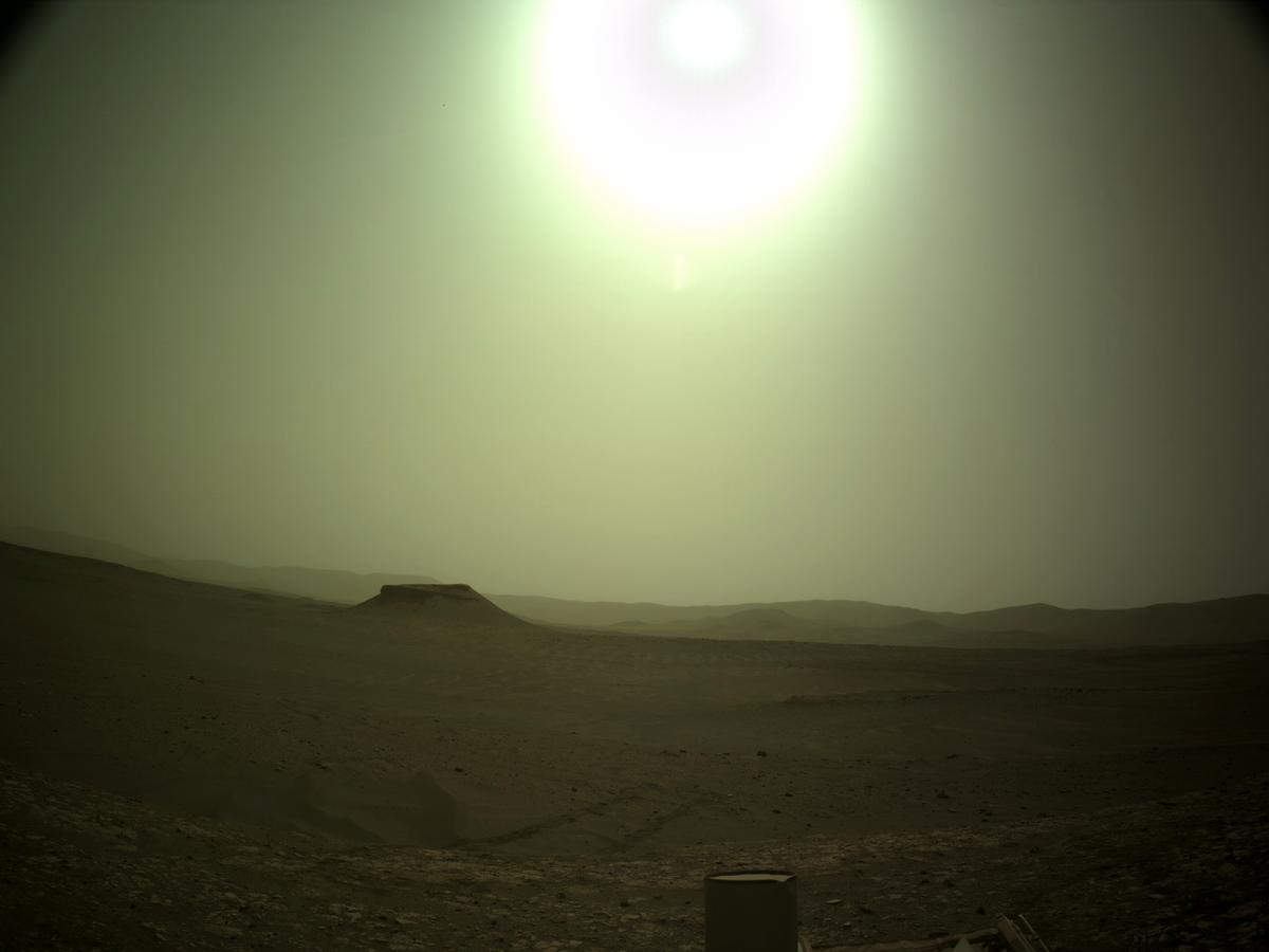 This image was taken by NAVCAM_LEFT onboard NASA's Mars rover Perseverance on Sol 478