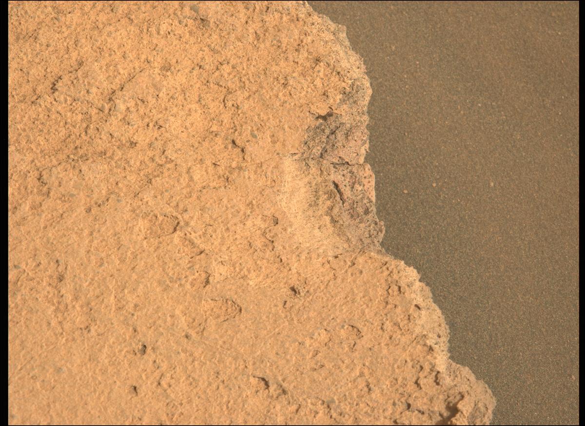 This image was taken by MCZ_LEFT onboard NASA's Mars rover Perseverance on Sol 478