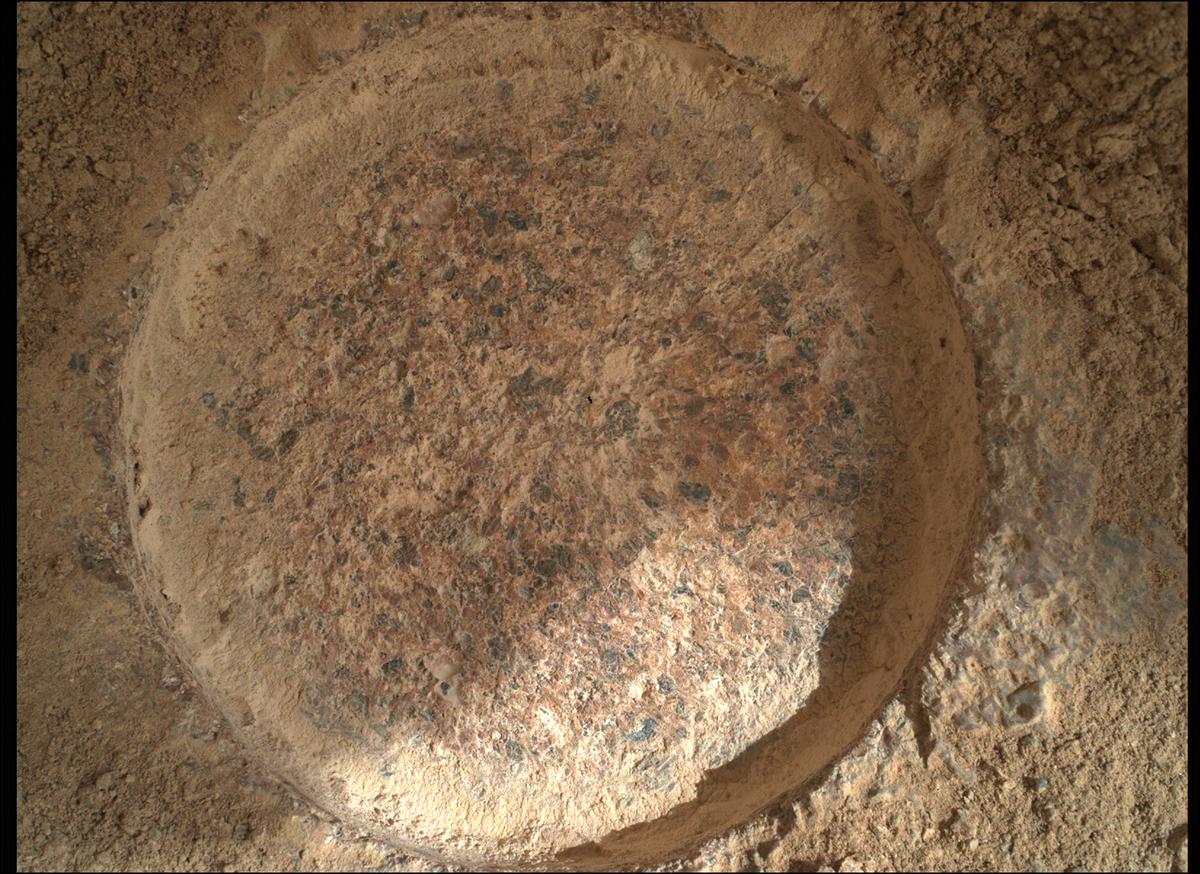 This image was taken by SHERLOC_WATSON onboard NASA's Mars rover Perseverance on Sol 482