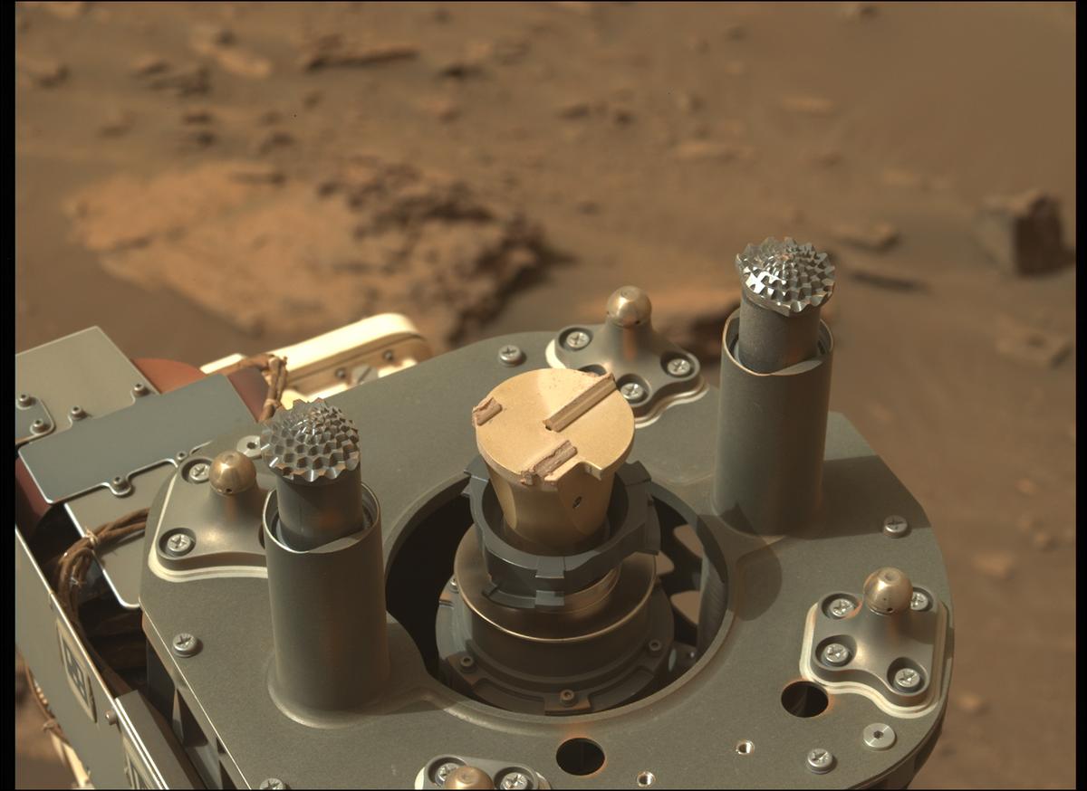 This image was taken by MCZ_LEFT onboard NASA's Mars rover Perseverance on Sol 482