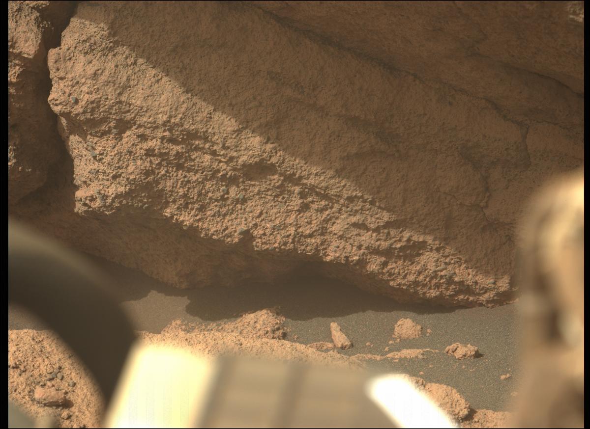 This image was taken by MCZ_LEFT onboard NASA's Mars rover Perseverance on Sol 483