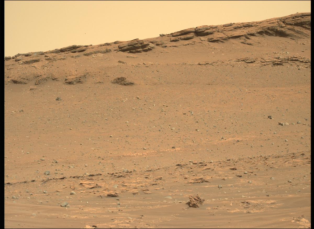 This image was taken by MCZ_LEFT onboard NASA's Mars rover Perseverance on Sol 484