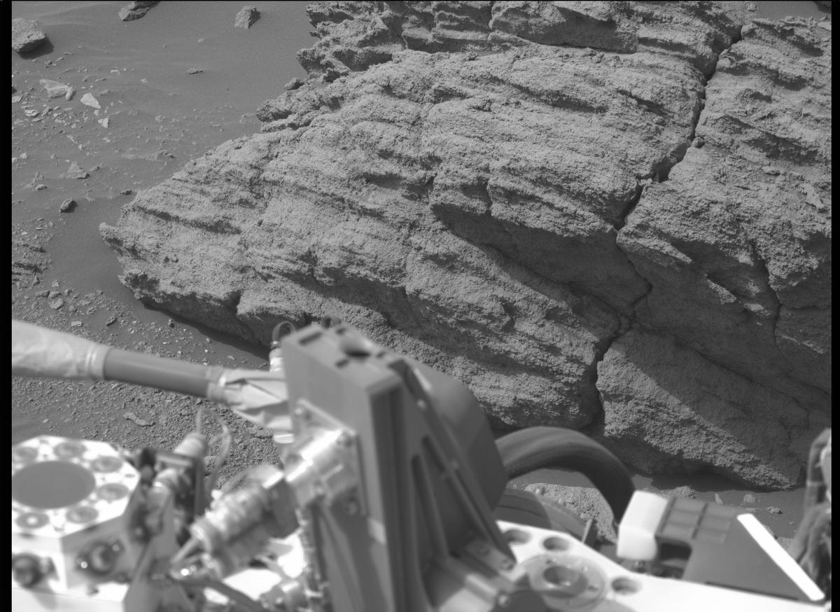 This image was taken by MCZ_LEFT onboard NASA's Mars rover Perseverance on Sol 489