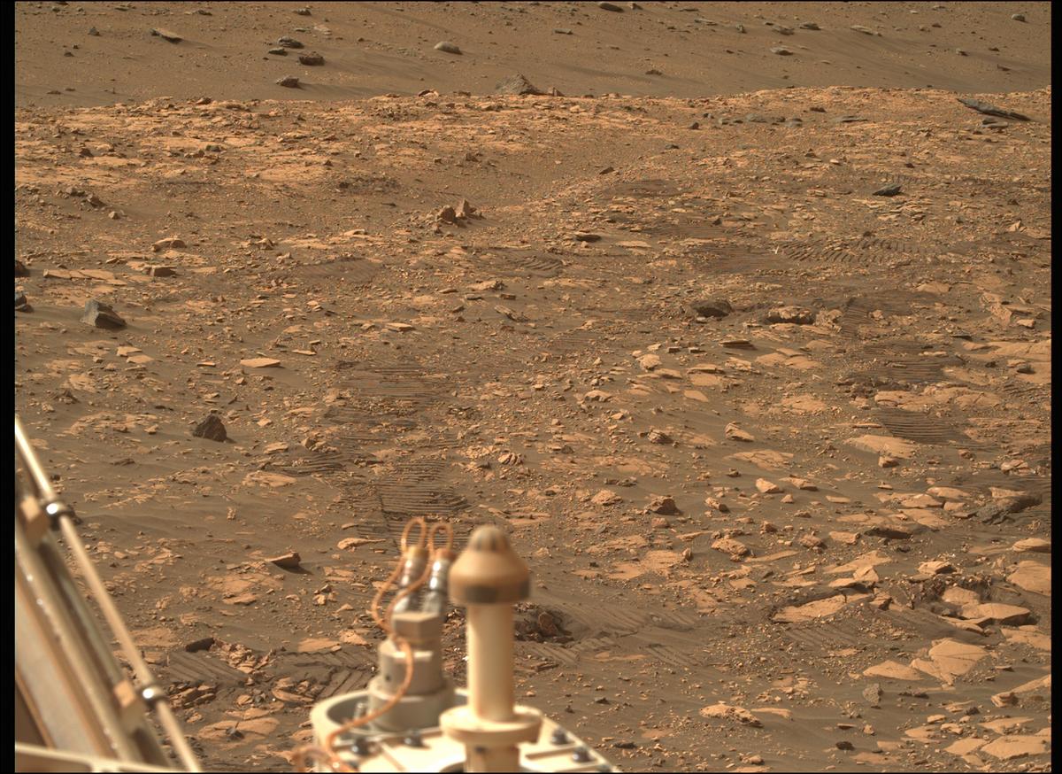This image was taken by MCZ_RIGHT onboard NASA's Mars rover Perseverance on Sol 489