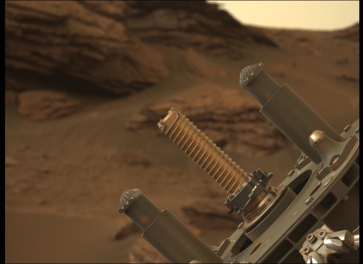 This image was taken by MCZ_LEFT onboard NASA's Mars rover Perseverance on Sol 490