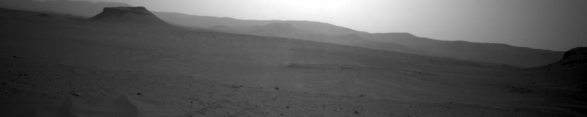This image was taken by NAVCAM_LEFT onboard NASA's Mars rover Perseverance on Sol 492