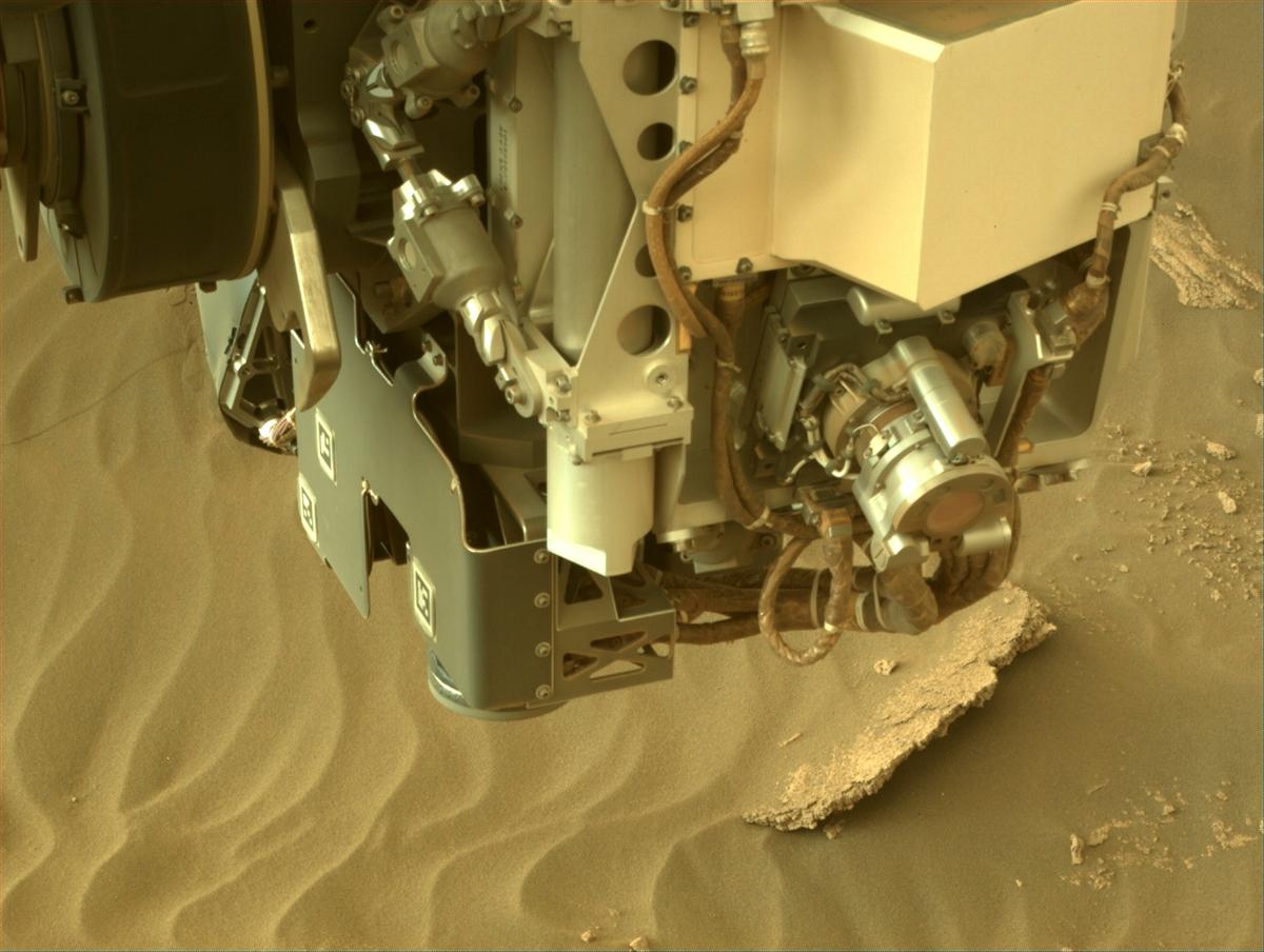 This image was taken by NAVCAM_RIGHT onboard NASA's Mars rover Perseverance on Sol 495