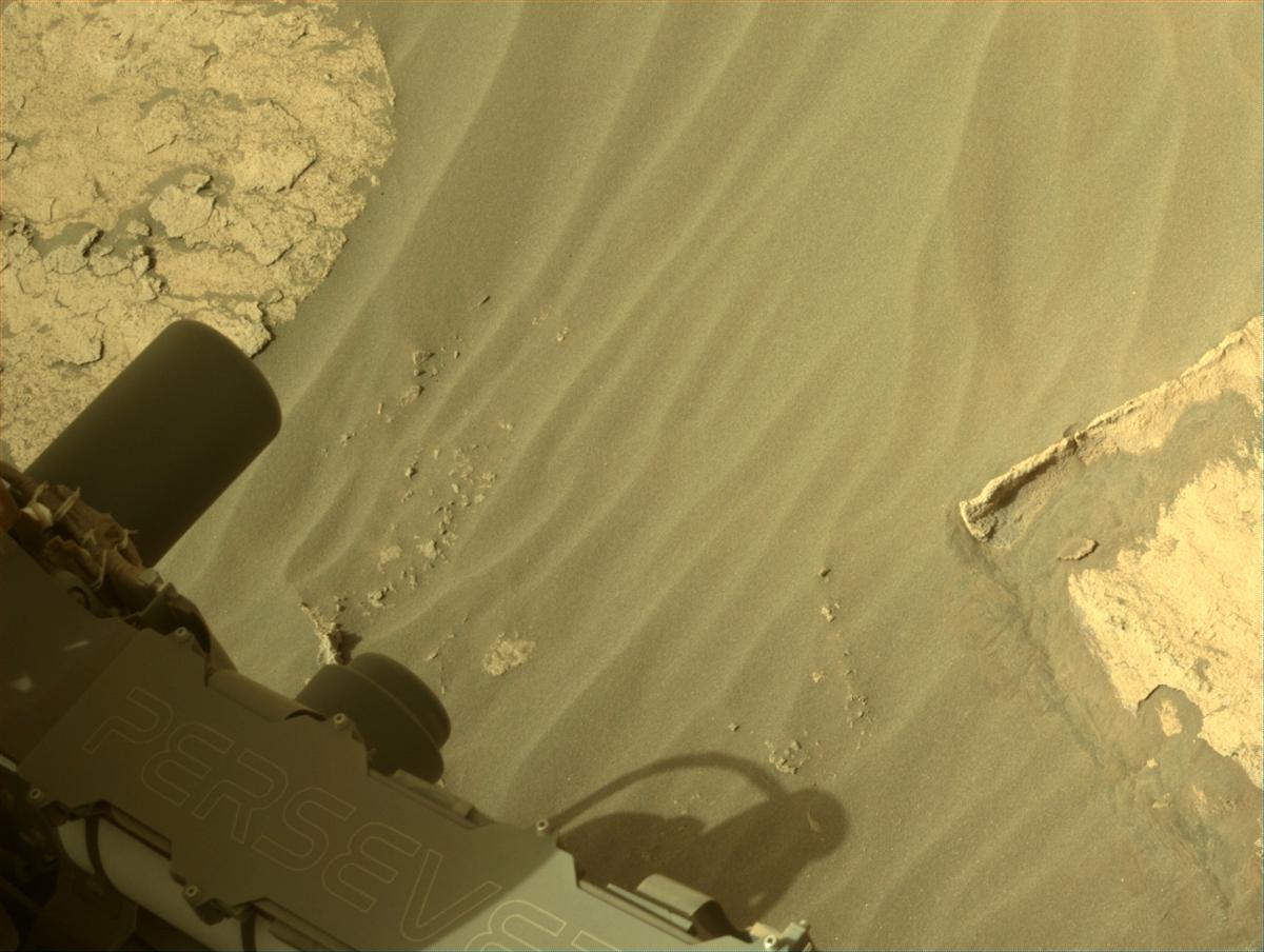This image was taken by NAVCAM_RIGHT onboard NASA's Mars rover Perseverance on Sol 498