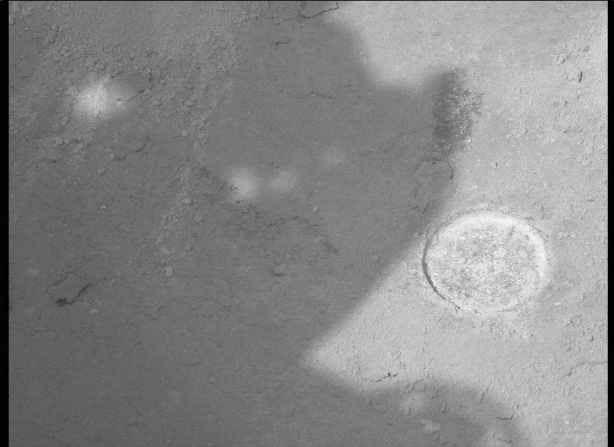 This image was taken by MCZ_LEFT onboard NASA's Mars rover Perseverance on Sol 498