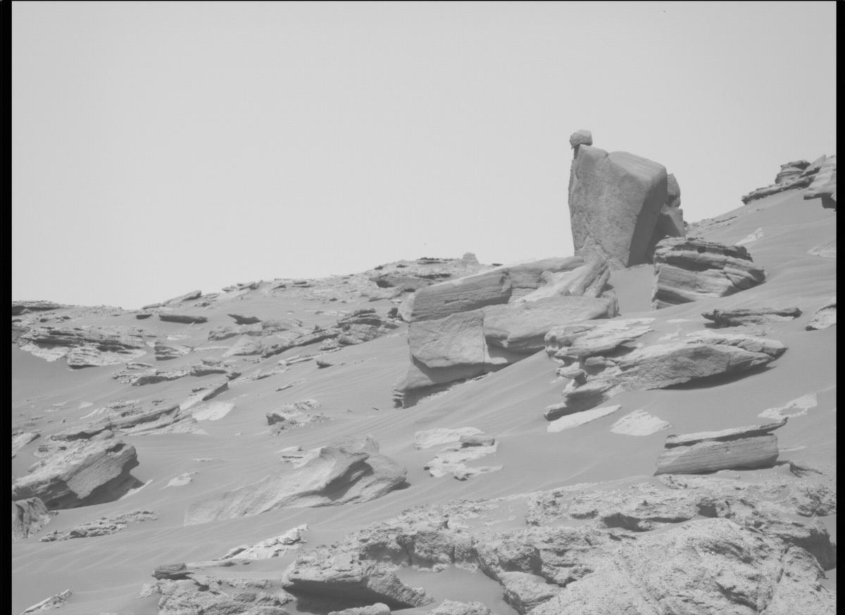 This image was taken by MCZ_RIGHT onboard NASA's Mars rover Perseverance on Sol 507