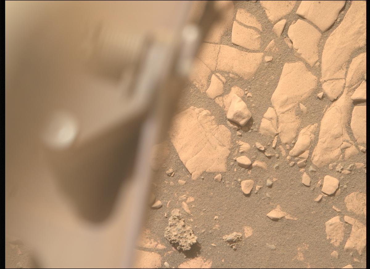 This image was taken by MCZ_RIGHT onboard NASA's Mars rover Perseverance on Sol 507
