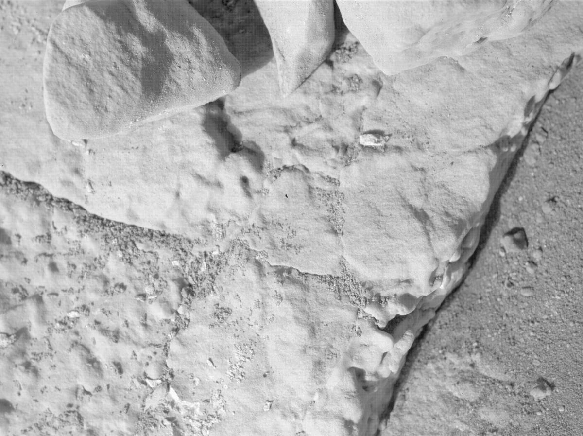 This image was taken by SHERLOC_WATSON onboard NASA's Mars rover Perseverance on Sol 511