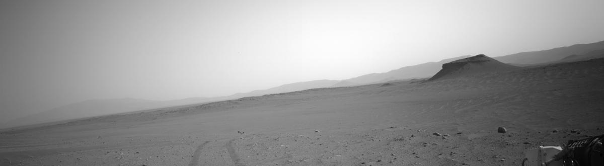 This image was taken by NAVCAM_LEFT onboard NASA's Mars rover Perseverance on Sol 518