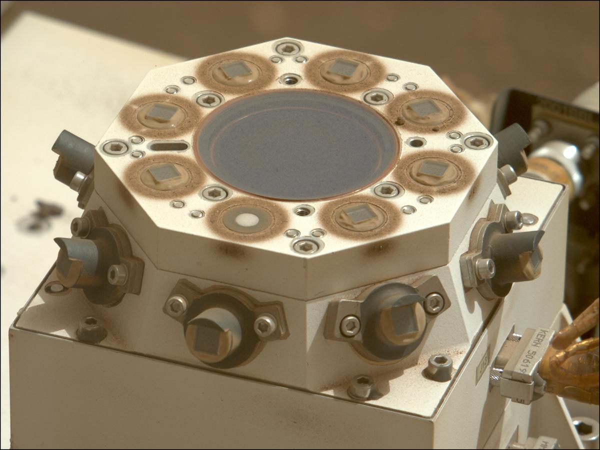 This image was taken by MCZ_LEFT onboard NASA's Mars rover Perseverance on Sol 518