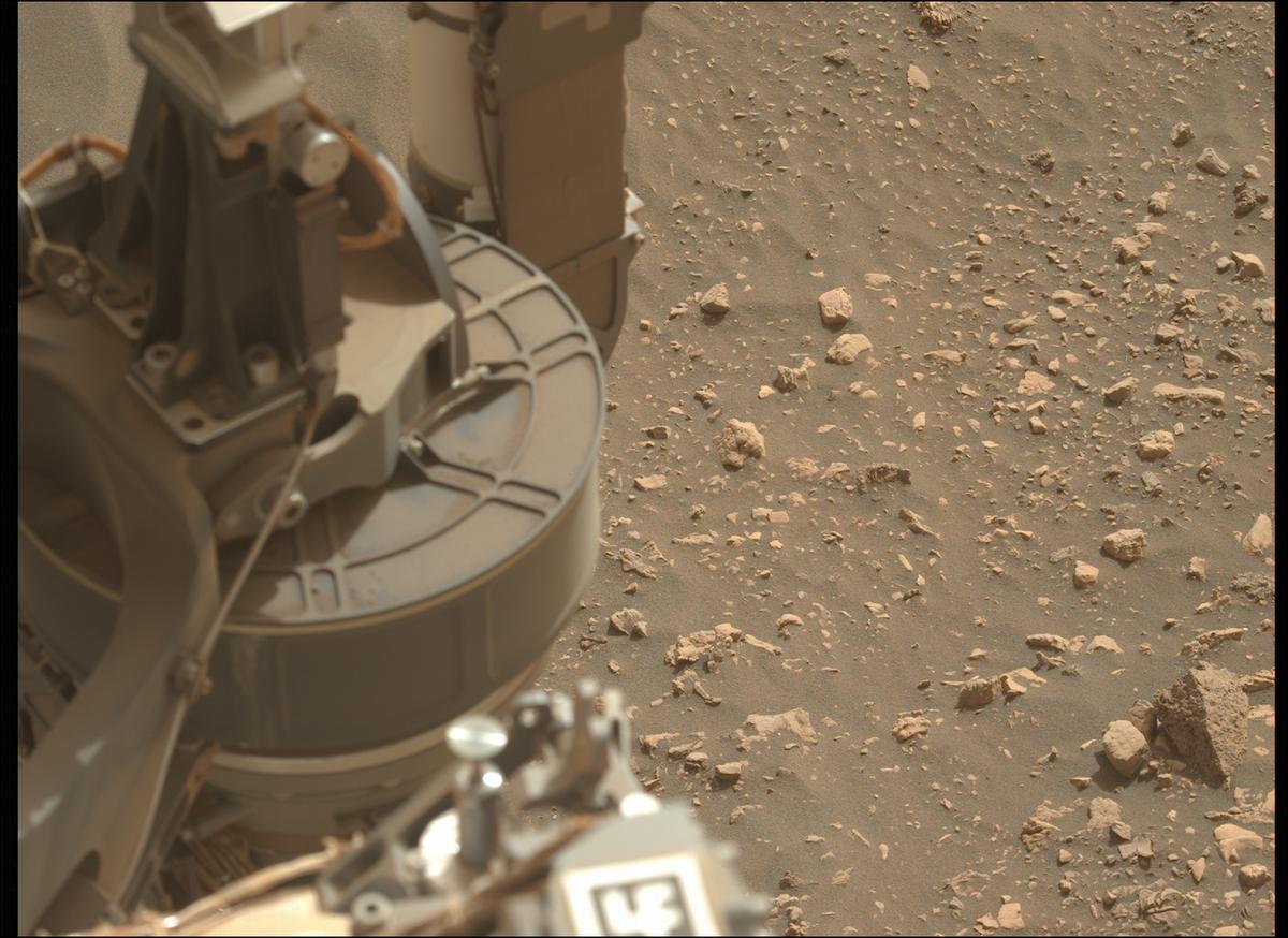 This image was taken by MCZ_LEFT onboard NASA's Mars rover Perseverance on Sol 518