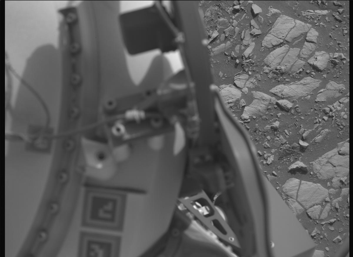 This image was taken by MCZ_LEFT onboard NASA's Mars rover Perseverance on Sol 518