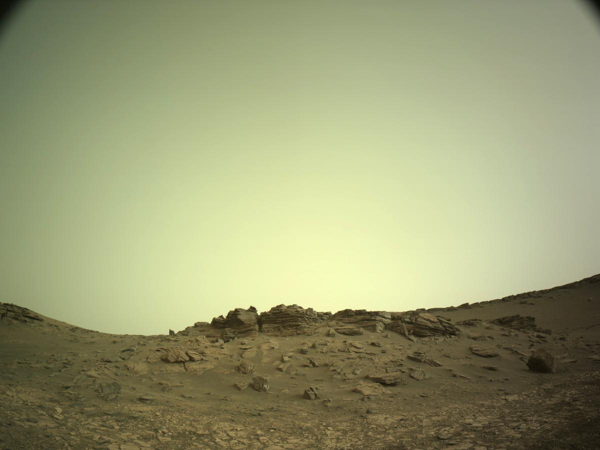 This image was taken by NAVCAM_LEFT onboard NASA's Mars rover Perseverance on Sol 520