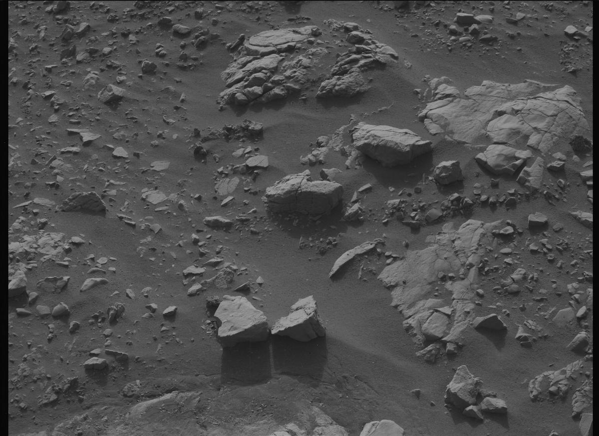 This image was taken by MCZ_LEFT onboard NASA's Mars rover Perseverance on Sol 520