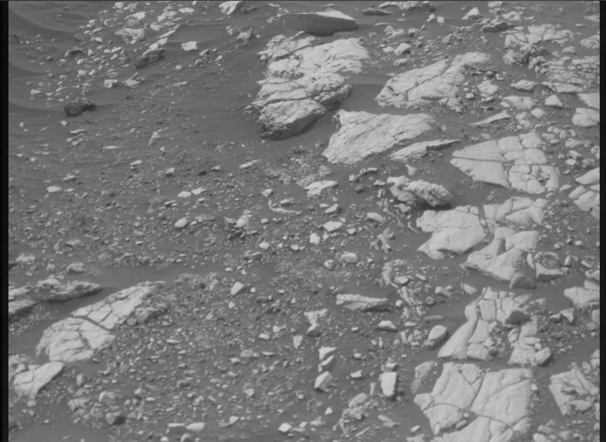 This image was taken by MCZ_RIGHT onboard NASA's Mars rover Perseverance on Sol 521