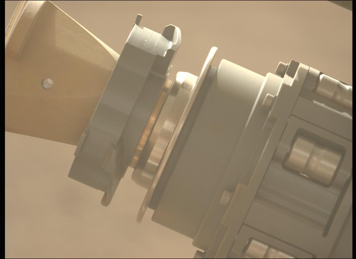 This image was taken by MCZ_LEFT onboard NASA's Mars rover Perseverance on Sol 524