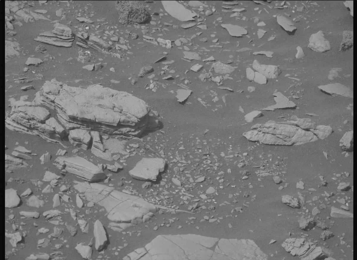 This image was taken by MCZ_RIGHT onboard NASA's Mars rover Perseverance on Sol 525